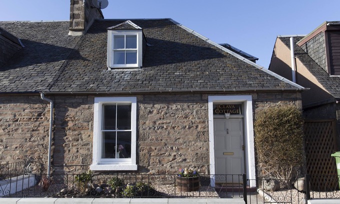 Inverness City Centre Cottage | Clava Cottage City Centre near the River Ness