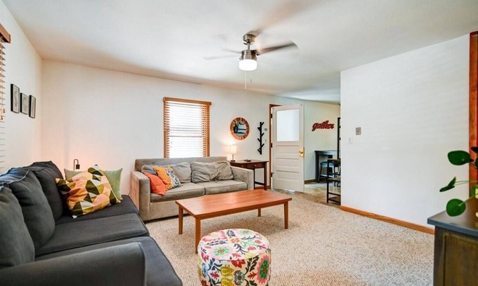 Verona Apartment | Clean and spacioius flat in great location near Epic and downtown Verona!