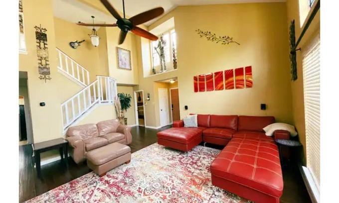 Wells Branch House | Clean, Comfortable Stress Relief house in Austin