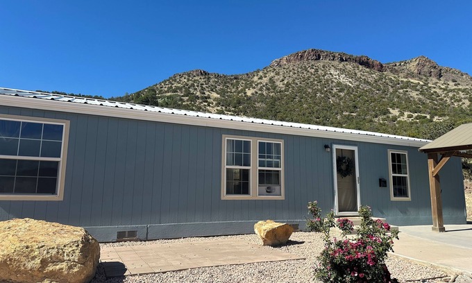 Grants House | Cliff Springs at Taylor