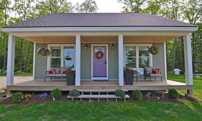 Lochmere House | Close to downtown Meredith & lake Winnipesaukee on 13 secluded acres, Mt. views