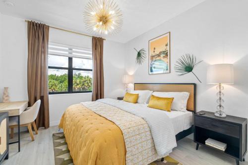 Pinecrest West Park House | Close to DT Tampa Newly Designed Fully Stocked Kitchen