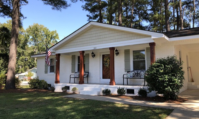 Black River House | Close to Highgrove Estate and Campbell University