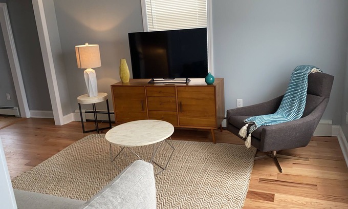 Getty Square House | Close To The metro north Yonkers station