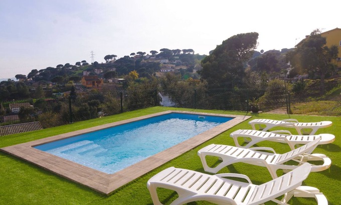 Macanet de la Selva Villa | Club Villamar - 6 person villa with private pool