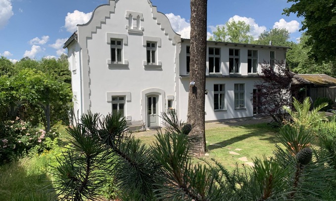 Biesenthal House | Coach house Waldtor, with saunas, fitness (e.g. B. Powerplate pro7)