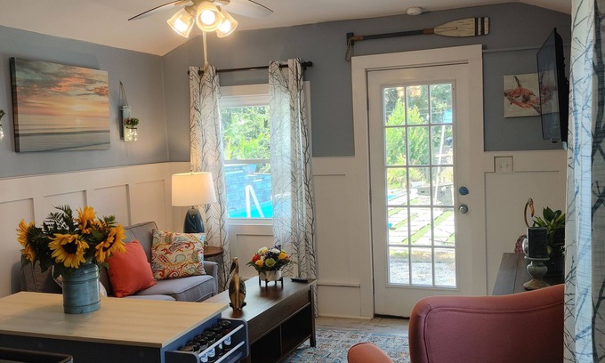 Wilmington Cottage | Coastal Chic Cottage with pool