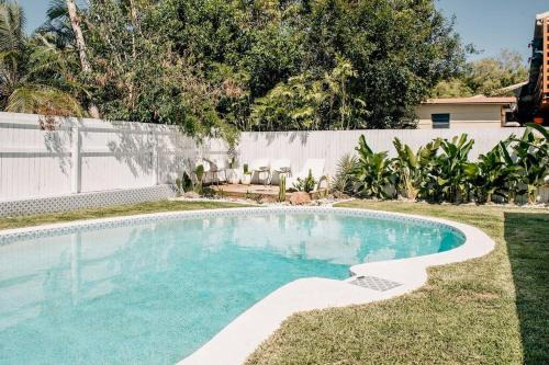 Wurtulla House | Coastal Med oasis by the beach, pet friendly!