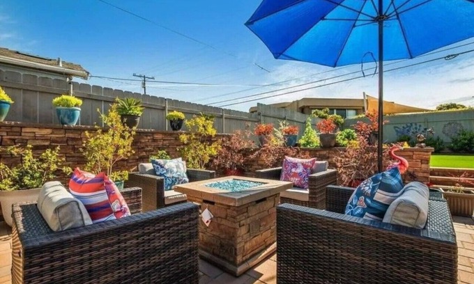 Sunset Cliffs House | Coastal Oasis, LUX Private Yard Firepit BBQ AC WD