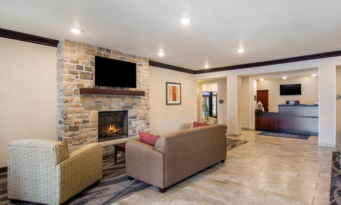 Andrews Hotel | Cobblestone Hotel & Suites - Andrews