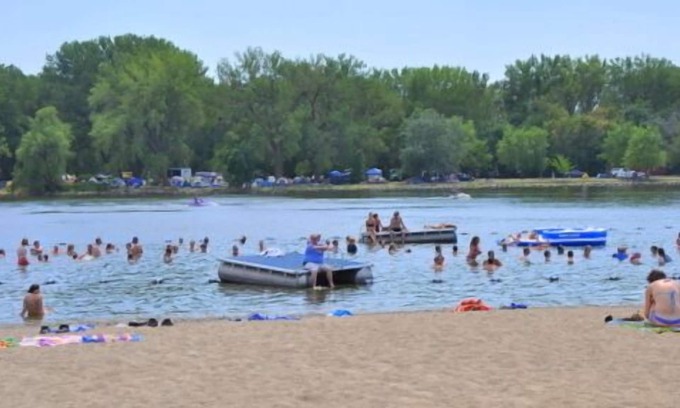 Lake View Hotel | Cobblestone Inn and Suites - Lake View