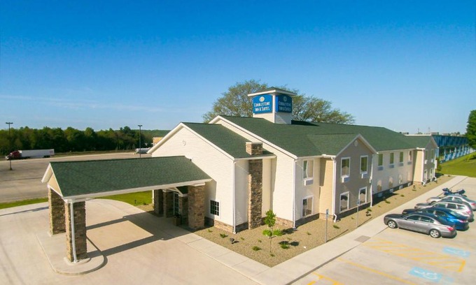 Corry Hotel | Cobblestone Inn & Suites - Corry