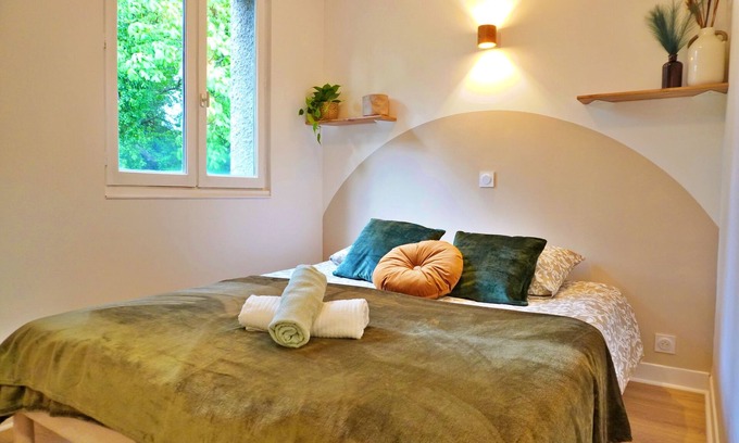 Bielle Apartment | Cocon Biellois: vue Montagnes, Parking & Piscine
