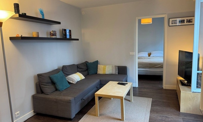 Ivry-port Apartment | Cocon Contemporain et Confortable Proche de Paris