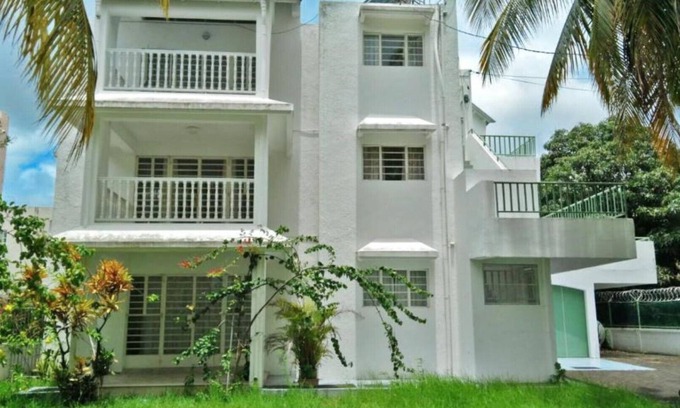 Cascavelle Apartment | Coconut Bay: Spacious Beach Apartment Just 2 Minutes From the sun and Sand!