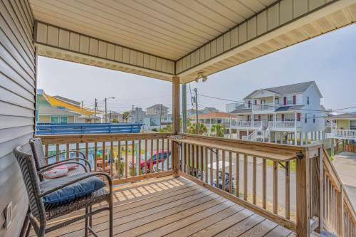 Cherry Grove Beach House | Coconut Flats Duplex- Upstairs-