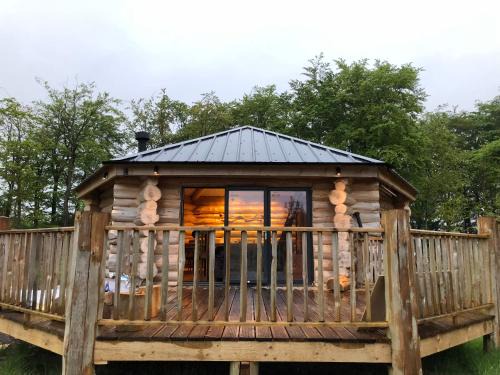 Glasbury Cabin | Coed y Marchog Woodland Retreat