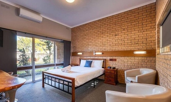 Colac Hotel | Colac Mid City Motor Inn