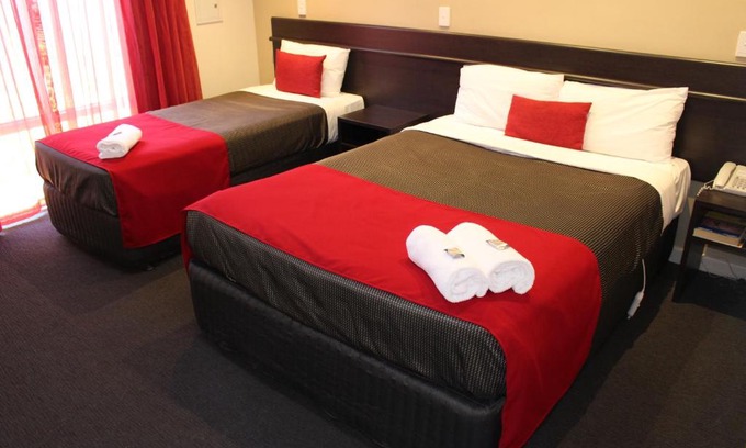 Collie Hotel | Collie Ridge Resort