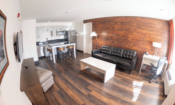 Minden Hotel | Come stay in this 2nd floor 1 bedroom suite in Nevada!