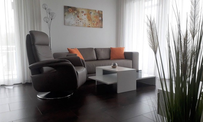 Hertingen Apartment | Comfort apartment Black Forest view near golf course