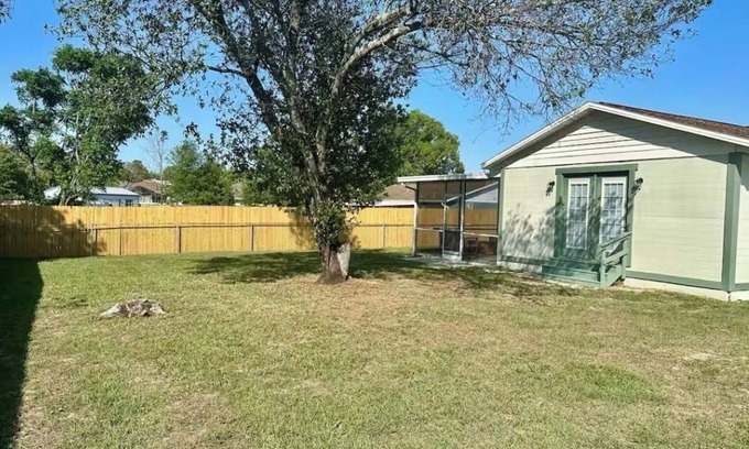 Spring Hill House | Comfort Cove, 3/2, Fully Fenced, Spring Hill, FL