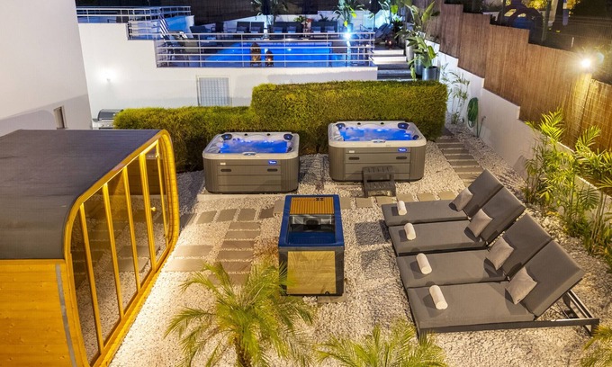 Armacao de Pera Villa | Comfort & fun w/pool & games area