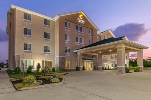 Marion Hotel | Comfort Inn & Suites Marion I-57
