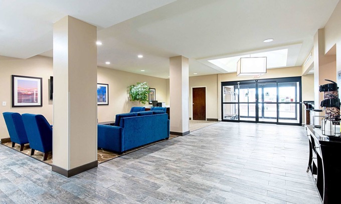 Pine Bluff Hotel | Comfort Inn & Suites Pine Bluff