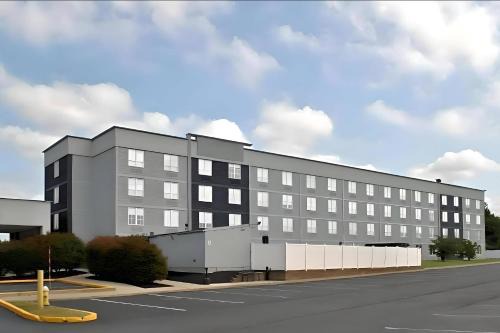Pottstown Hotel | Comfort Inn & Suites Pottstown Eastern Gateway