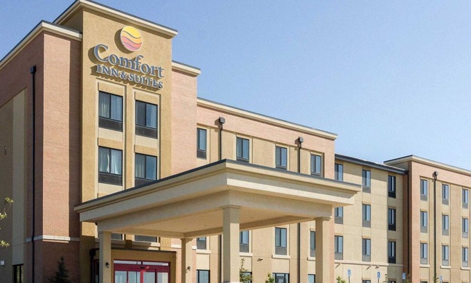 Watford City Hotel | Comfort Inn & Suites