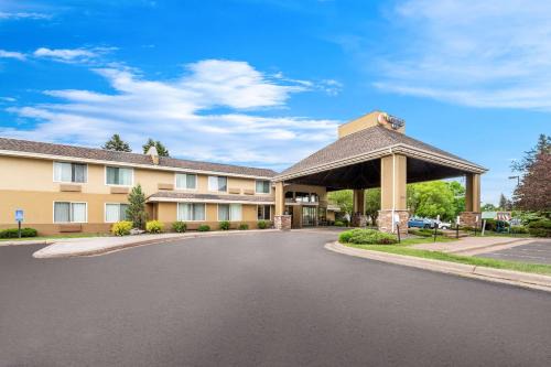 Duluth Hotel | Comfort Inn West