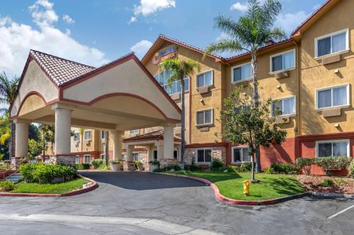 Stevenson Ranch Hotel | Comfort Suites Near Six Flags Magic Mountain