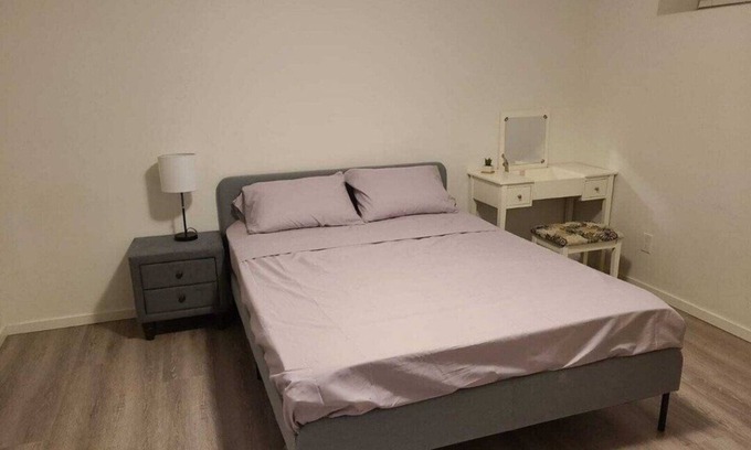 East Side House | Comfortable 1-bedroom unit in Vancouver