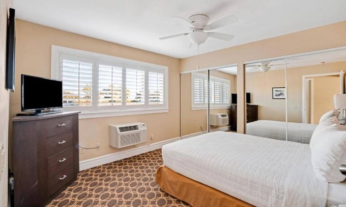 Corte Madera Hotel | Comfortable 1BR Suite | Kitchen | Outdoor Pool | Free Parking | BBQ Area