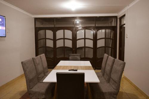 Ayacucho Apartment | Comfortable 1st floor apartment in front of a park, Central, with Garage