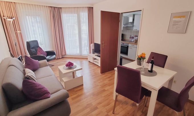 Bad Kreuznach Apartment | Comfortable 2-room apartment in the spa area with balcony, elevator, WLAN, TV