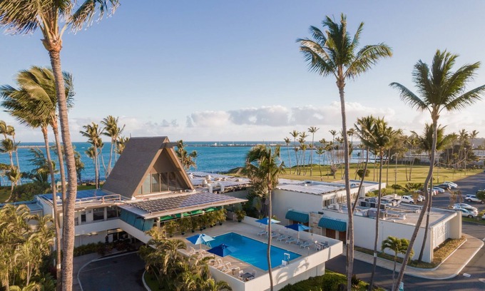Kahului House | Comfortable ADA Unit, Outdoor Pool, Shuttle Service, Pets Allowed!