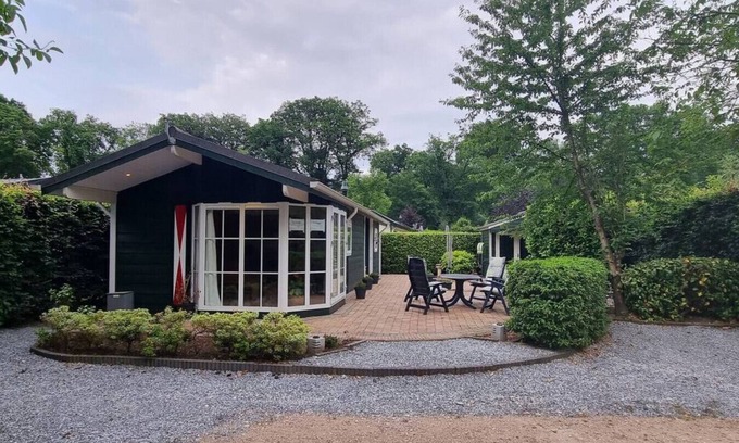 Epe House | Comfortable chalet with a large garden on the Veluwe.