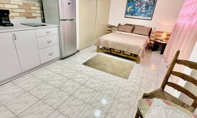 Chacao Apartment | Comfortable & Fully-Equipped Studio in Caracas' Most Exclusive Area