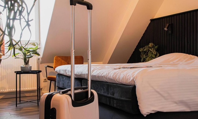Appeltern Hotel | Comfortable hotel room with stunning views, modern amenities, and a relaxing atmosphere in the Land of Maas and Waal.
