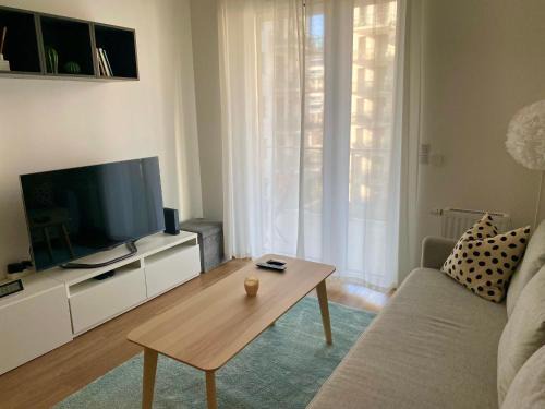 Vizafogo Apartment | Comfortable place on the Marina port