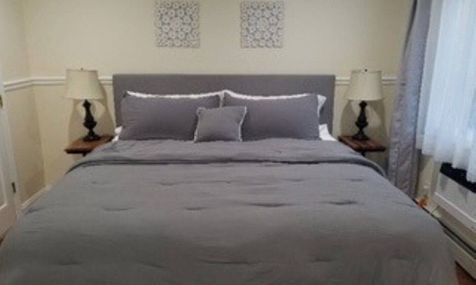 Queens Apartment | Comfortable Quality Cribs Luxury Apartments