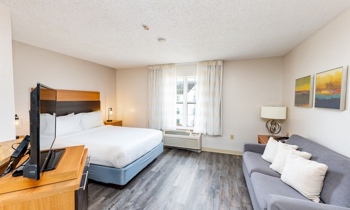 George Bush Park/Eldridge Apartment | Comfortable Stay in Houston's Energy Corridor