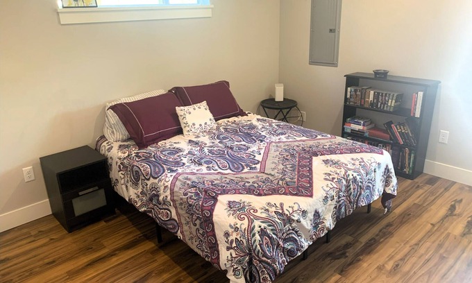 Springfield House | Comfy 2b/1ba minutes from Eugene! Pets Welcome.