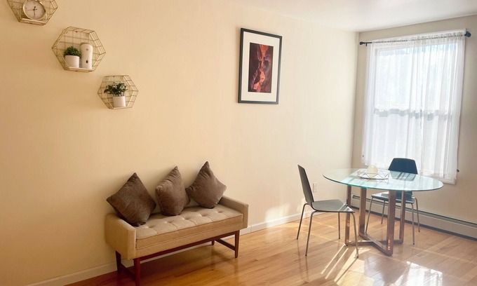 East Flatbush House | Comfy Bedroom in Gorgeous NEW 2 Floor House!