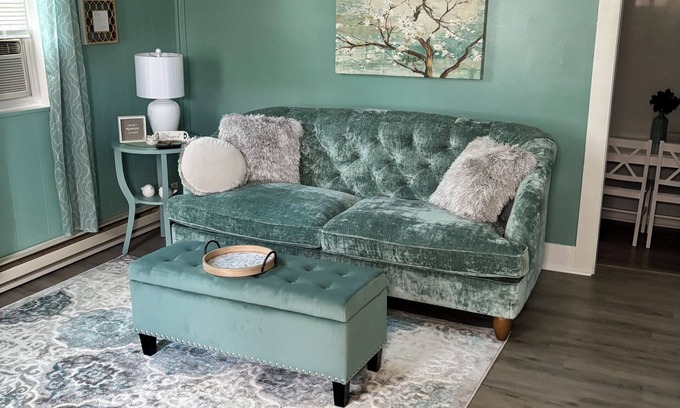 Norwalk Apartment | Comfy & cozy cottage apartment near Cedar Point and Norwalk Raceway Motorsport