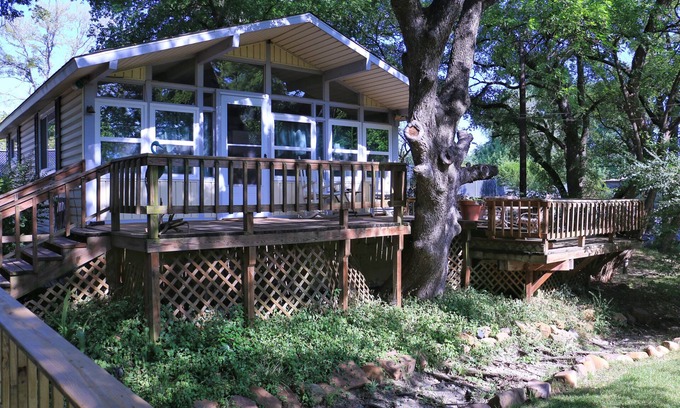 Pottsboro House | Comfy Lake Texoma Cabins