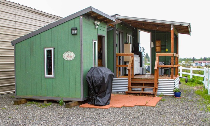 Blaine Cottage | Comfy Tiny house on a peaceful 13 acres. Close to beach, hiking, Canada & more!
