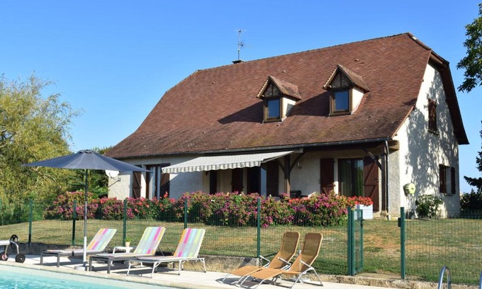 Rocamadour Villa | Comfy villa near Alvignac with private pool
